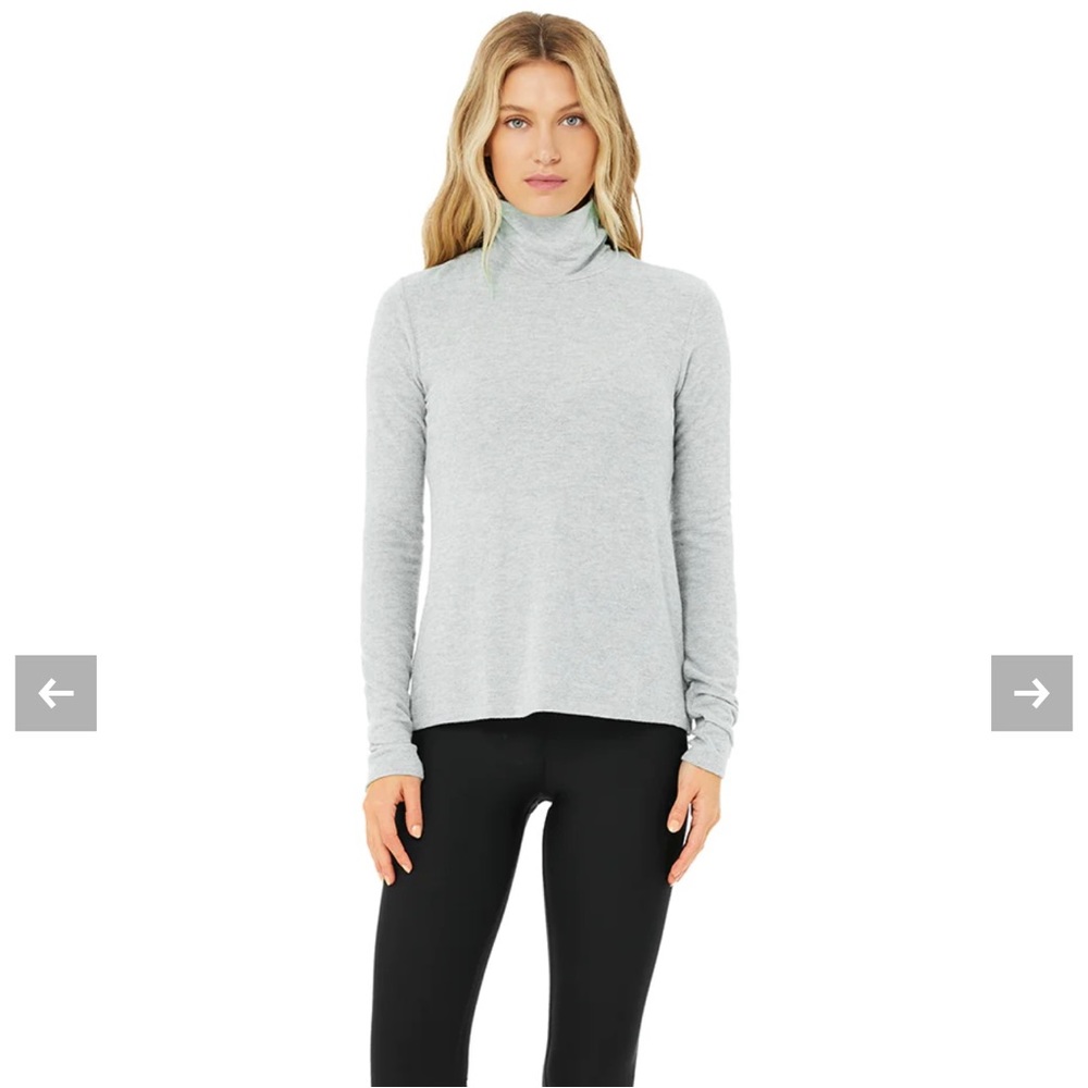 Alo yoga Embrace long sleeve